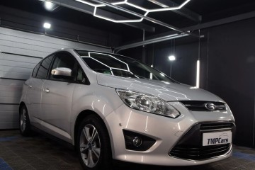 1 właściciel w kraju _  2 kluczyki _